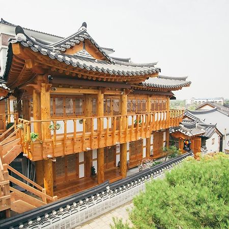Laon Hanok Gguljam Jeonju Exterior photo