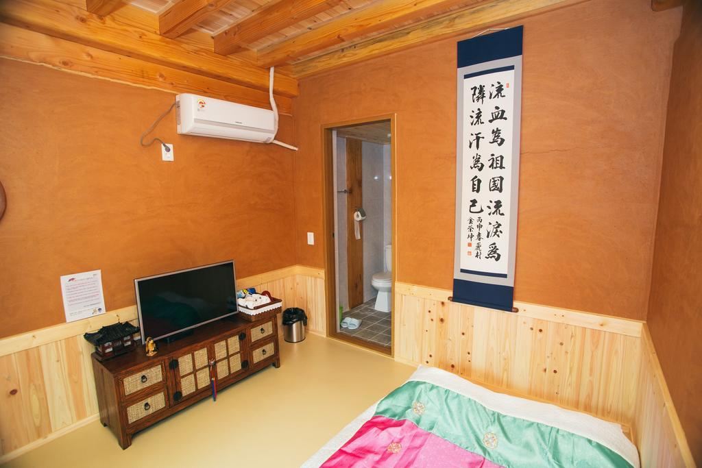 Laon Hanok Gguljam Jeonju Exterior photo